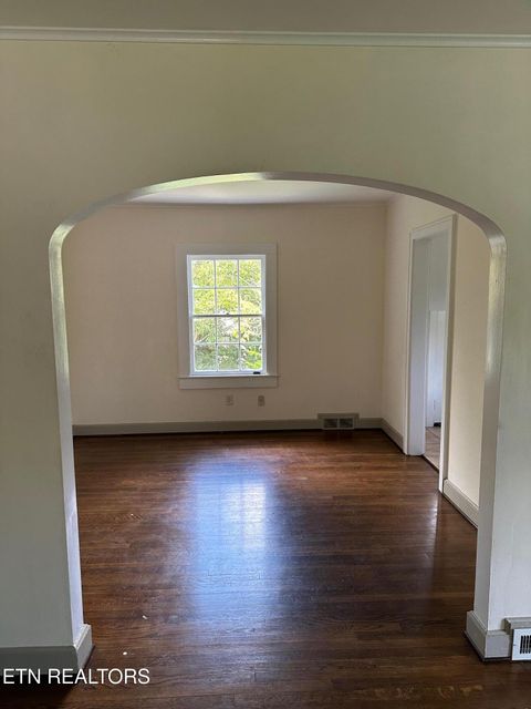 Tiny photo for 825 Gertrude Ave, Knoxville, TN 37920 (MLS # 1324601)