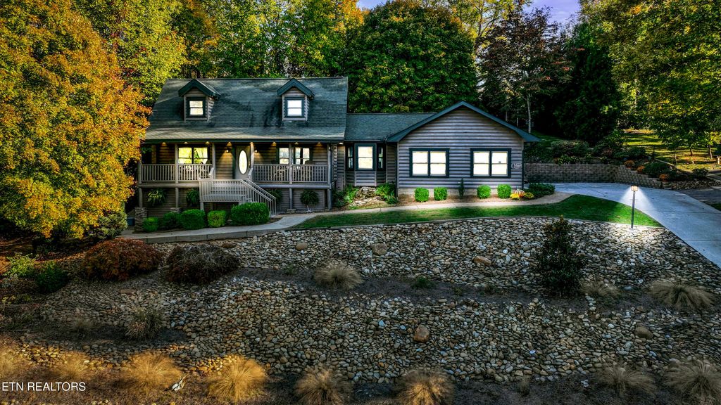 Photo of 127 Timberlake Drive, Greenback, TN 37742 (MLS # 1281055)