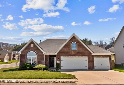 Photo of 910 Springwood Lane, Maryville, TN 37801 (MLS # 1332258)
