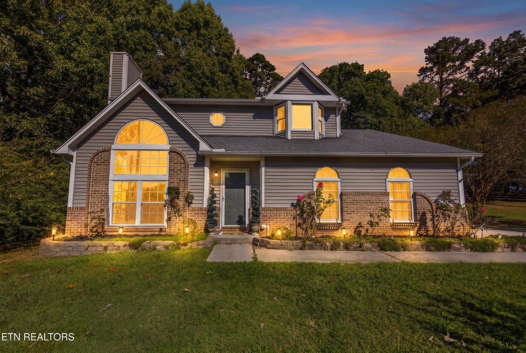 Photo of 9800 Crestline Drive, Knoxville, TN 37922 (MLS # 1359026)