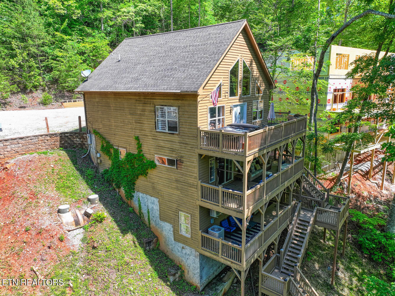 129 Bridgeview Lane