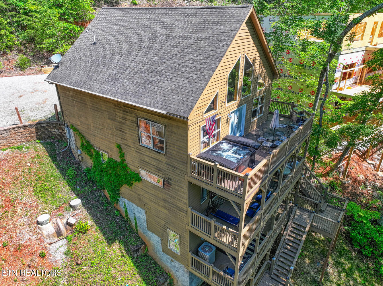 129 Bridgeview Lane