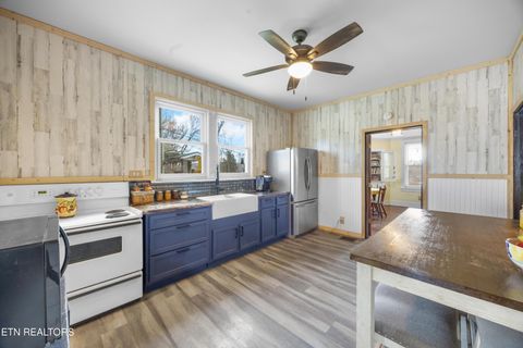 Tiny photo for 2411 Highland Drive, Knoxville, TN 37918 (MLS # 1327672)