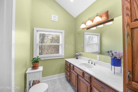 Tiny photo for 2411 Highland Drive, Knoxville, TN 37918 (MLS # 1327672)