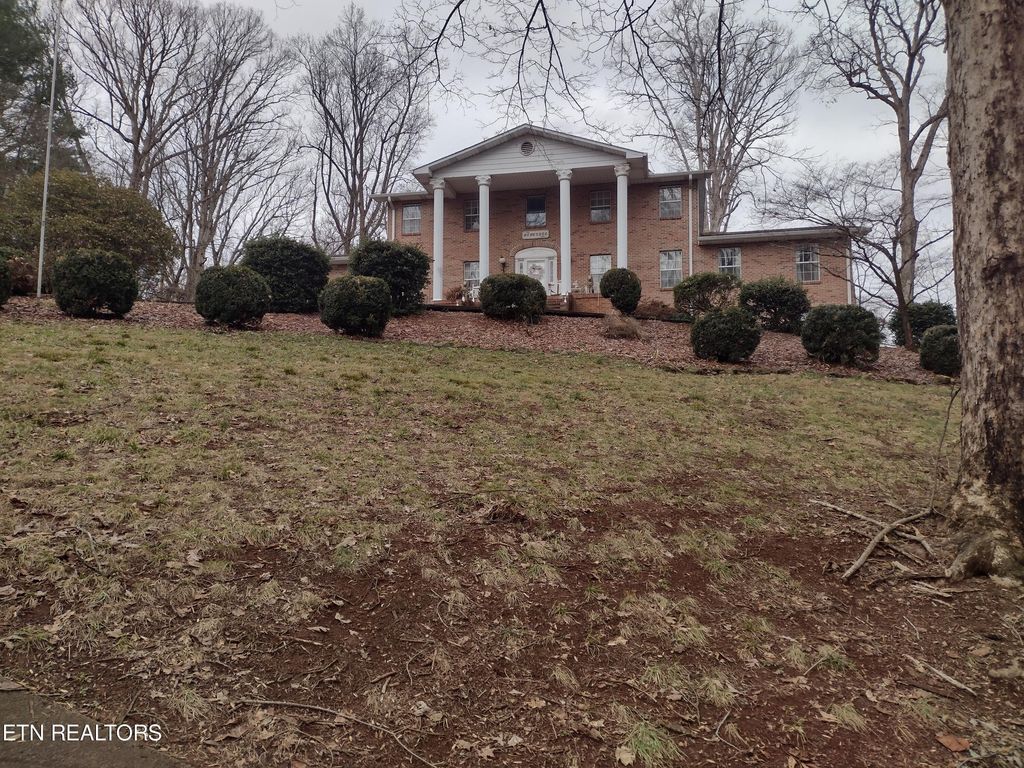 Photo of 3823 Vista Rd, Louisville, TN 37777 (MLS # 1250884)