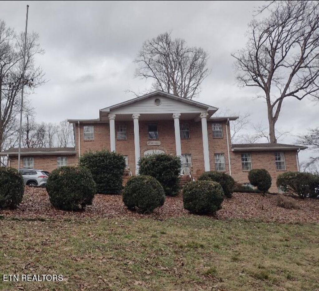 Photo of 3823 Vista Rd, Louisville, TN 37777 (MLS # 1250884)