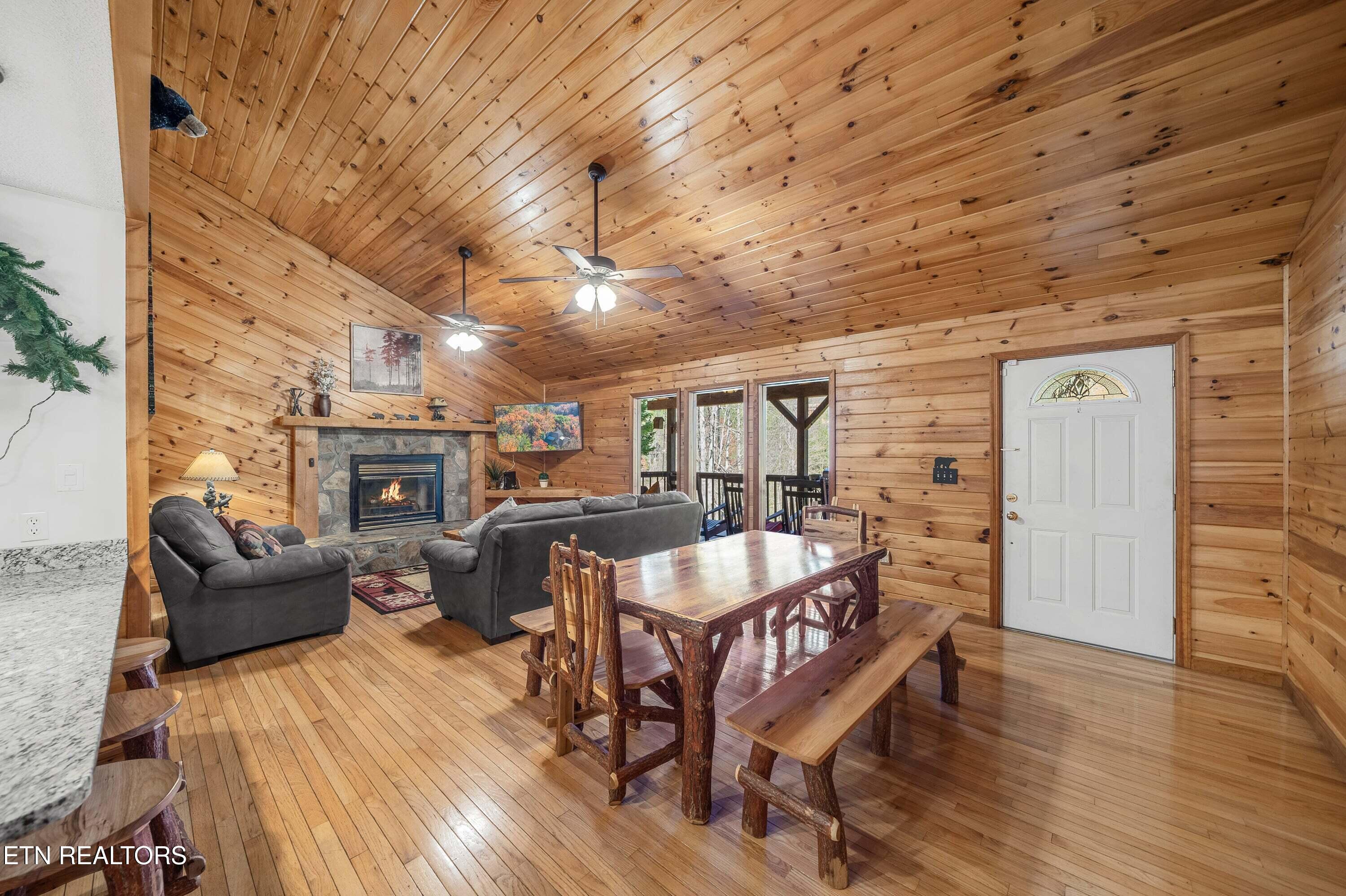 4094 Hickory Hollow Way
