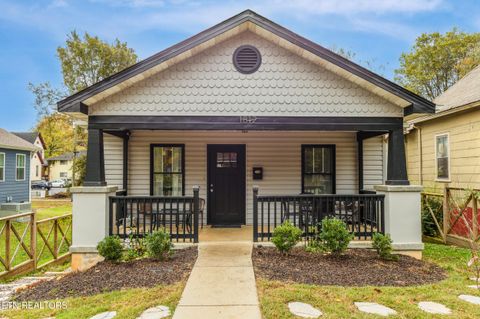 Photo of 1812 E Glenwood Ave, Knoxville, TN 37917 (MLS # 1319672)