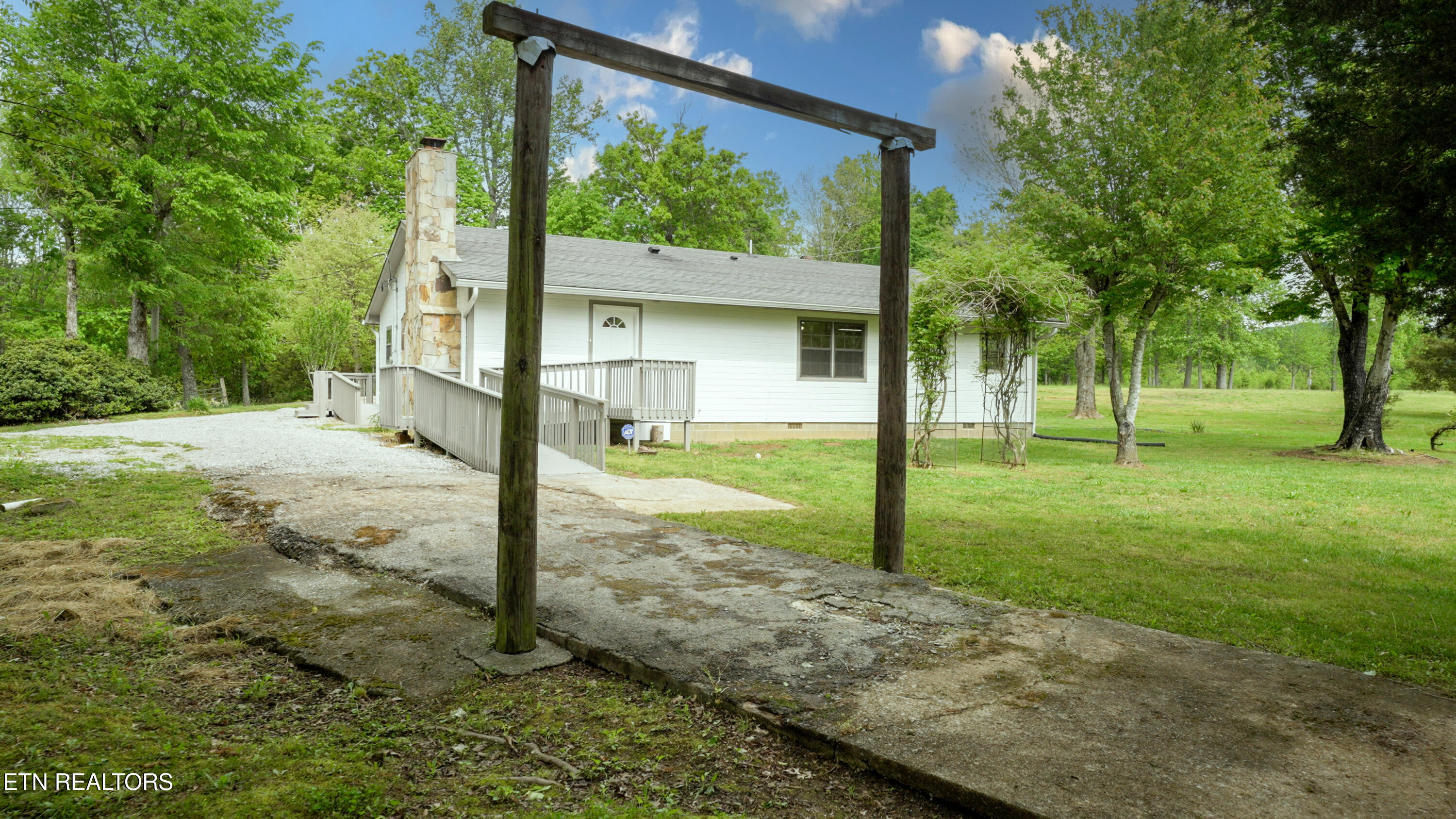 292 Buckner Rd