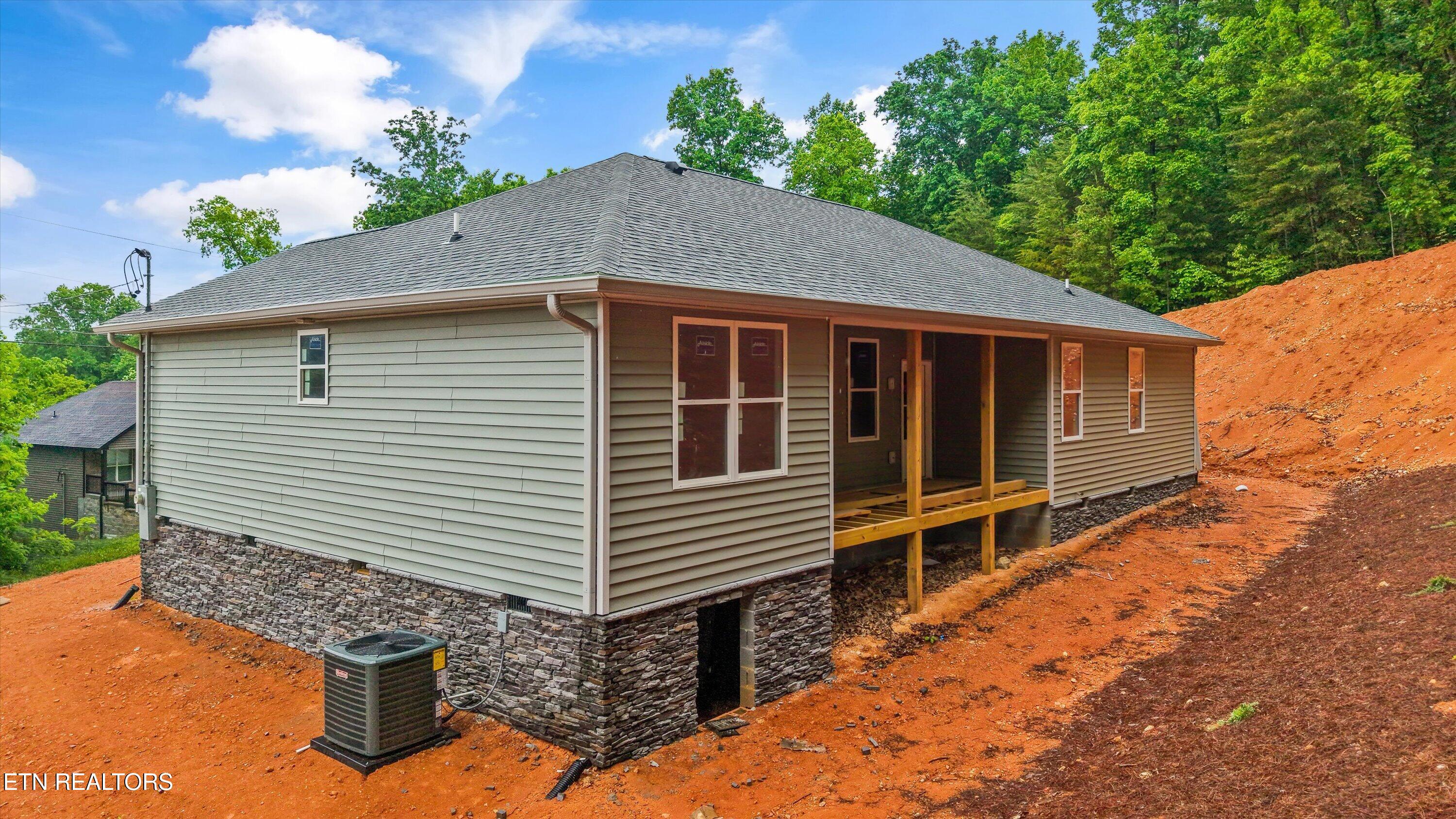 378 Signet Lane