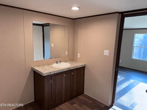 Tiny photo for 103 Baker Rd Rd, Rockwood, TN 37854 (MLS # 1323020)