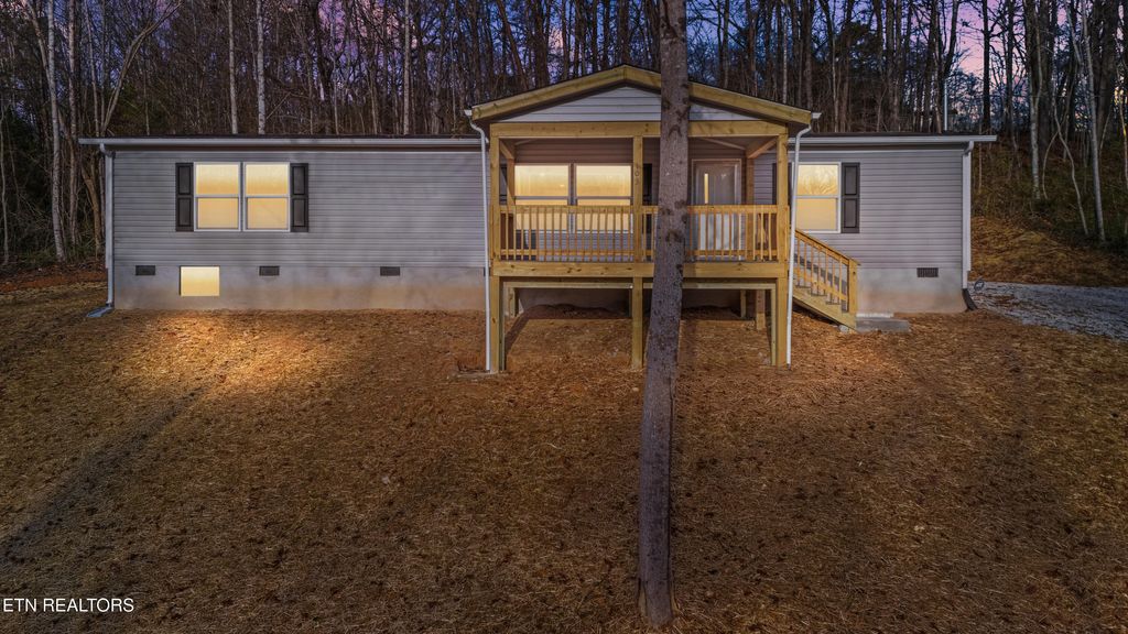 Photo of 103 Baker Rd, Rockwood, TN 37854 (MLS # 1323020)