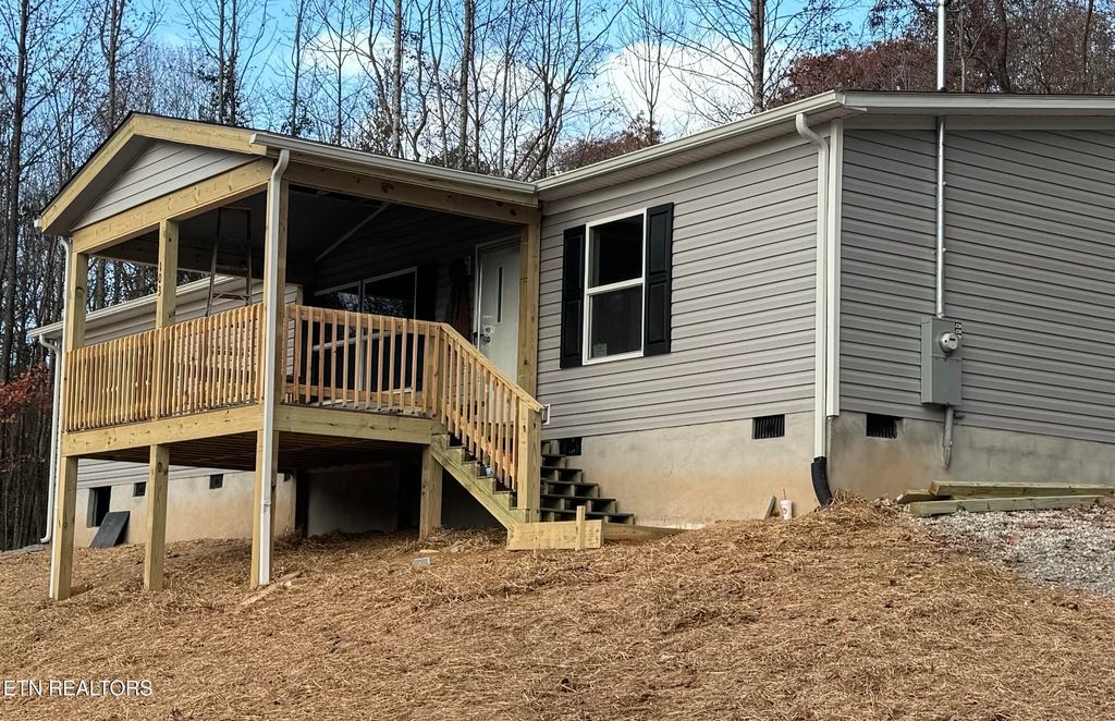 Photo of 103 Baker Rd Rd, Rockwood, TN 37854 (MLS # 1323020)