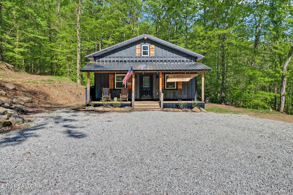 Photo of 5390 River Rd, Huntsville, TN 37756 (MLS # 1288466)