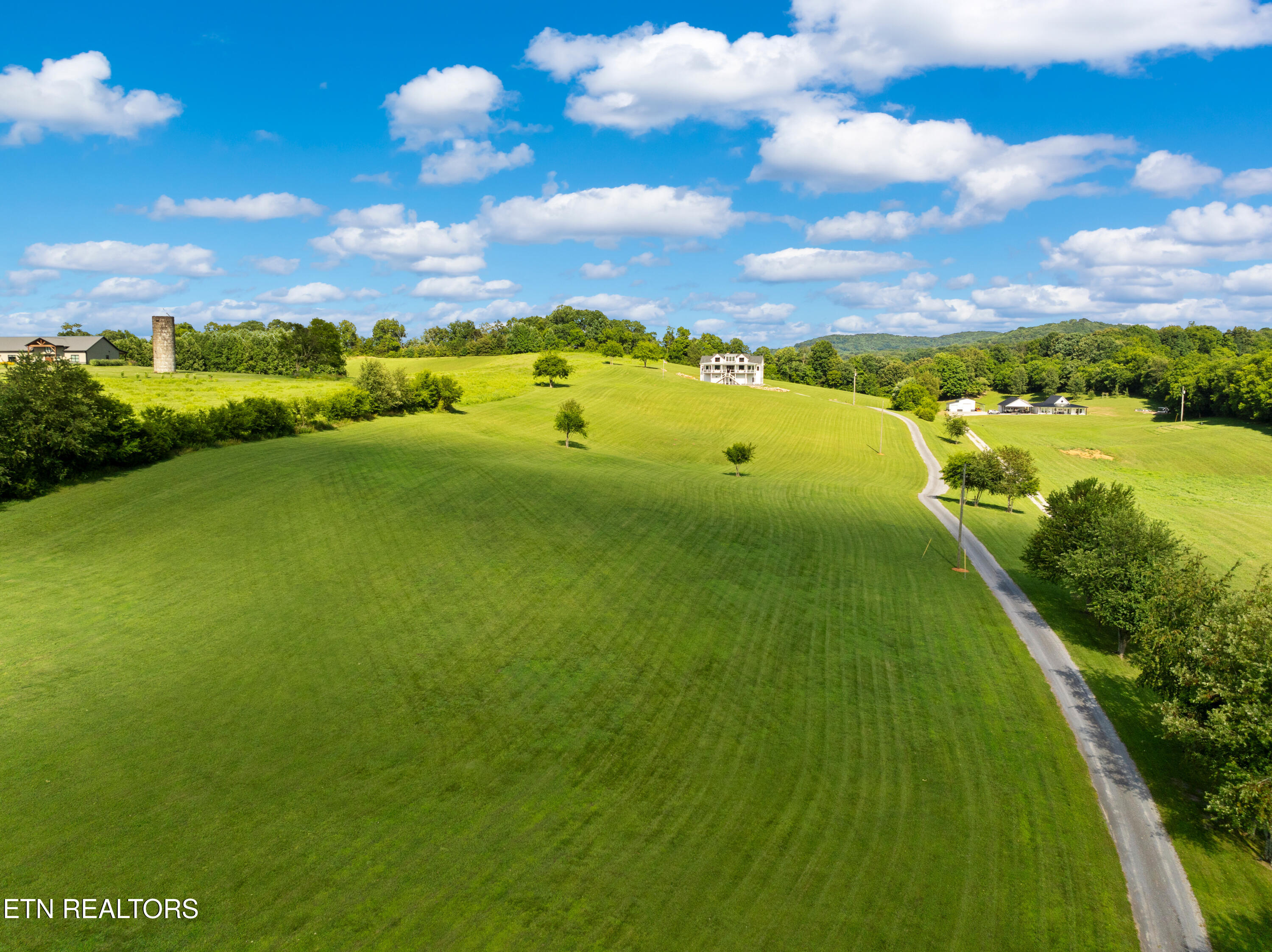 2324 Holston View Rd