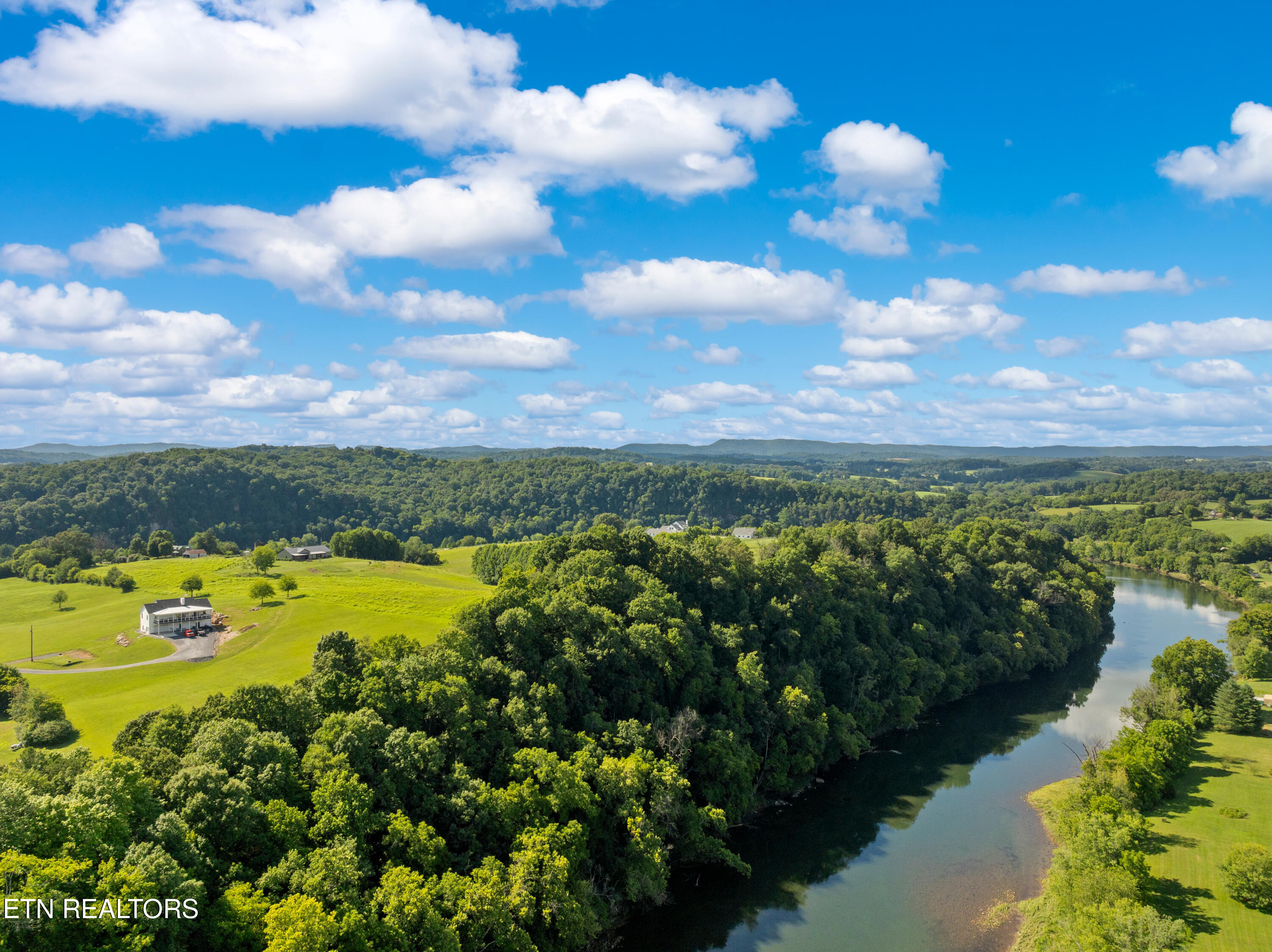 2324 Holston View Rd