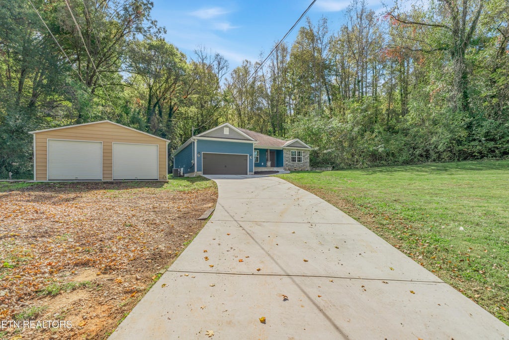 Photo of 4708 Guinn Rd, Knoxville, TN 37931 (MLS # 1360237)