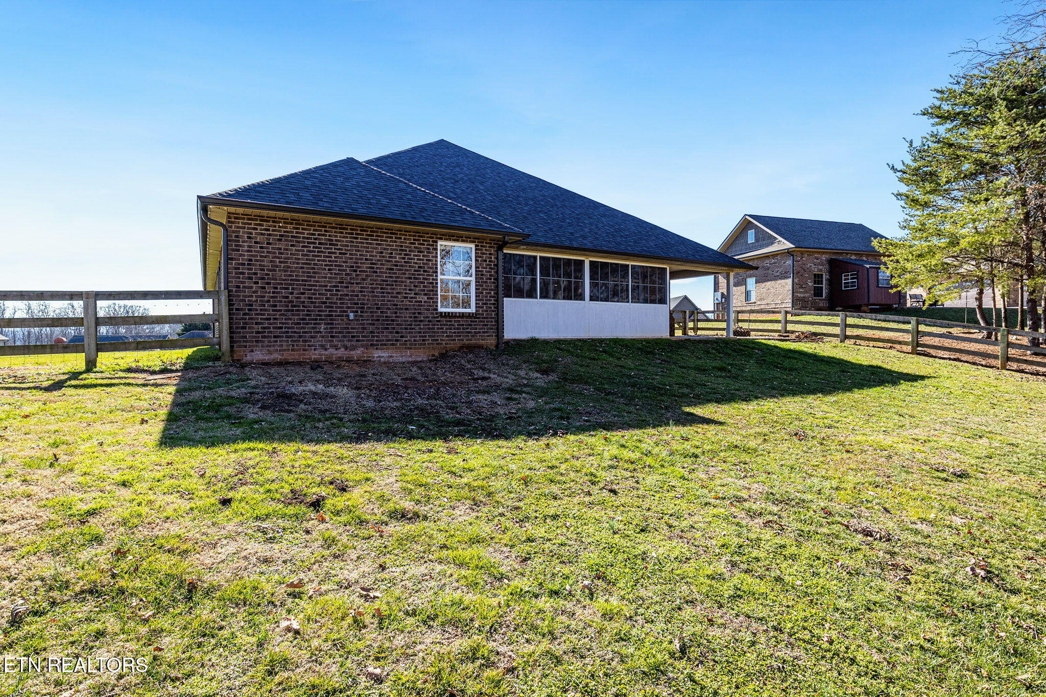 1223 Houston Springs Rd