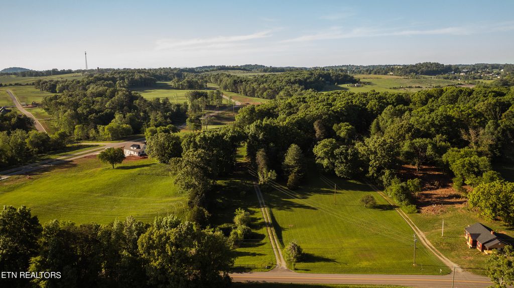 Photo of 5937 Morganton Rd, Greenback, TN 37742 (MLS # 1262464)