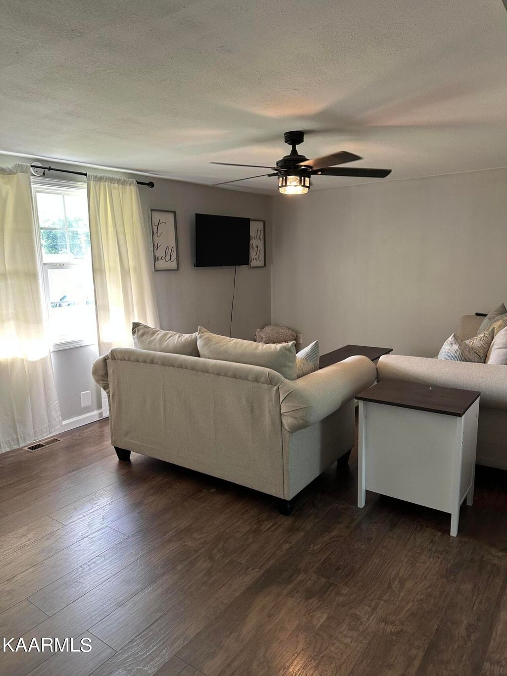 Photo of 313 Redmon Rd, Wartburg, TN 37887 (MLS # 1229056)