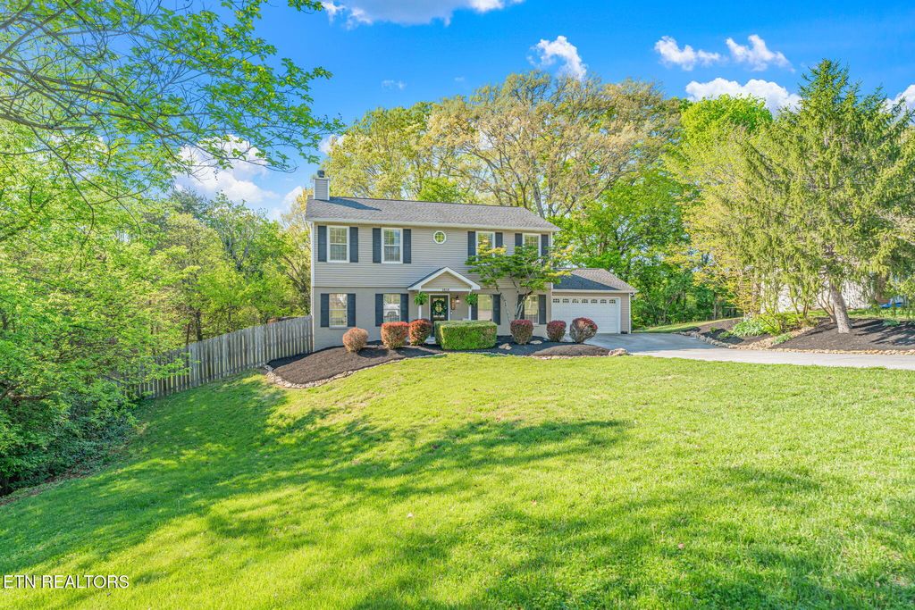 Photo of 1616 El Prado Drive, Knoxville, TN 37922 (MLS # 1336240)