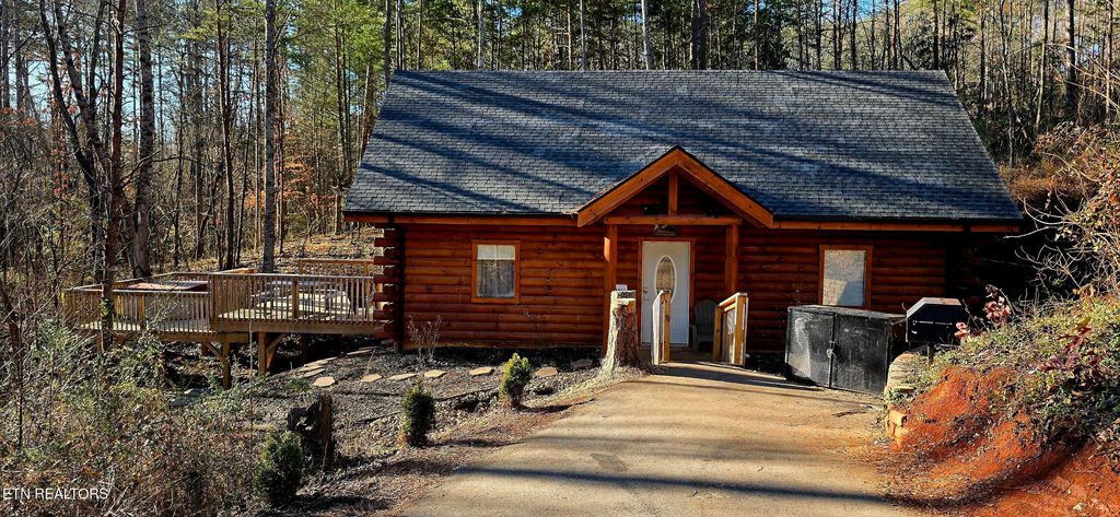 Photo of 1120 Tucson Rd, Newport, TN 37821 (MLS # 1325441)