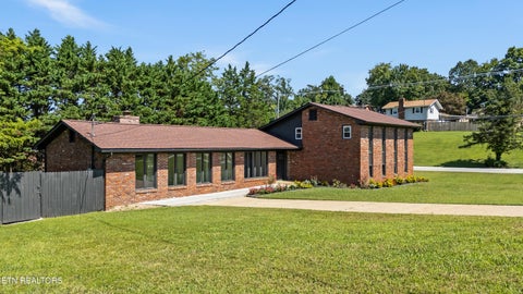Tiny photo for 101 Westland Drive, Clinton, TN 37716 (MLS # 1353371)