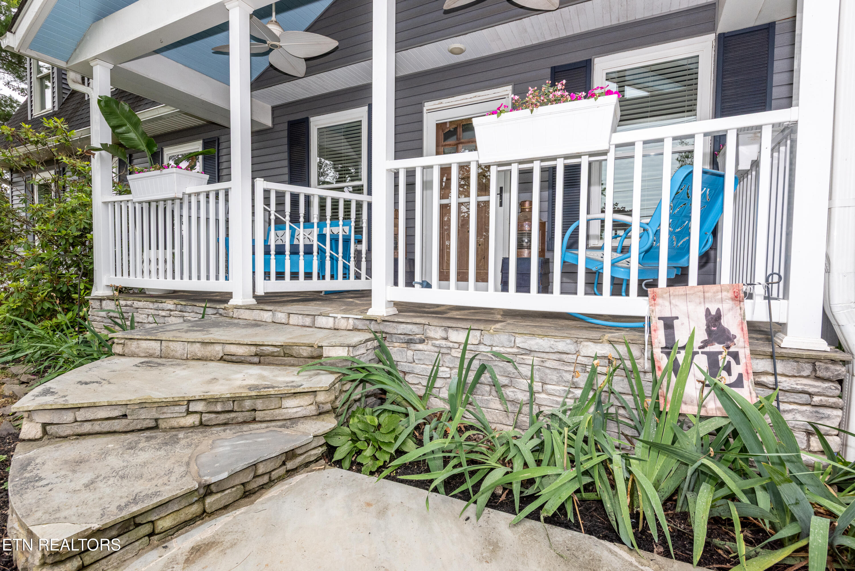 209 Montgomery Lane