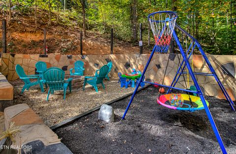 Tiny photo for 2184 Spence Mountain Loop, Sevierville, TN 37876 (MLS # 1321066)