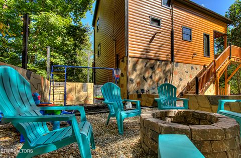 Tiny photo for 2184 Spence Mountain Loop, Sevierville, TN 37876 (MLS # 1321066)