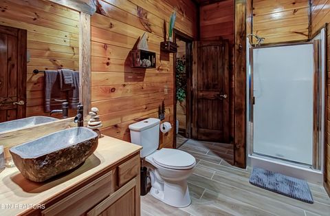 Tiny photo for 2184 Spence Mountain Loop, Sevierville, TN 37876 (MLS # 1321066)