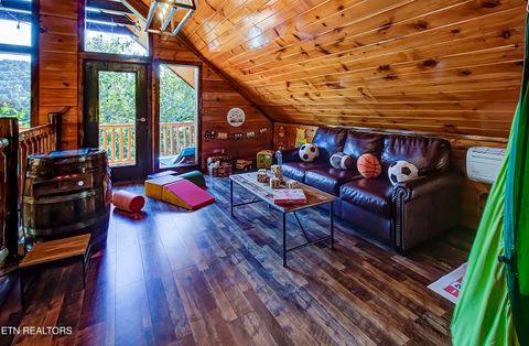 Tiny photo for 2184 Spence Mountain Loop, Sevierville, TN 37876 (MLS # 1321066)