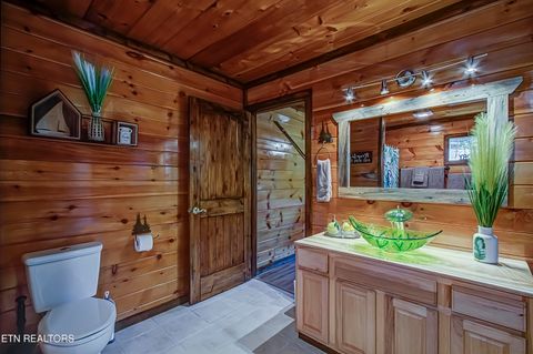 Tiny photo for 2184 Spence Mountain Loop, Sevierville, TN 37876 (MLS # 1321066)