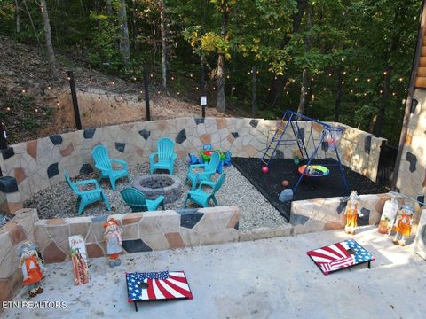 Tiny photo for 2184 Spence Mountain Loop, Sevierville, TN 37876 (MLS # 1321066)