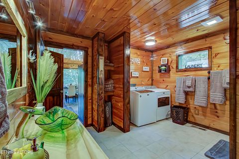 Tiny photo for 2184 Spence Mountain Loop, Sevierville, TN 37876 (MLS # 1321066)