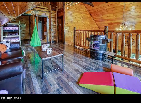 Tiny photo for 2184 Spence Mountain Loop, Sevierville, TN 37876 (MLS # 1321066)