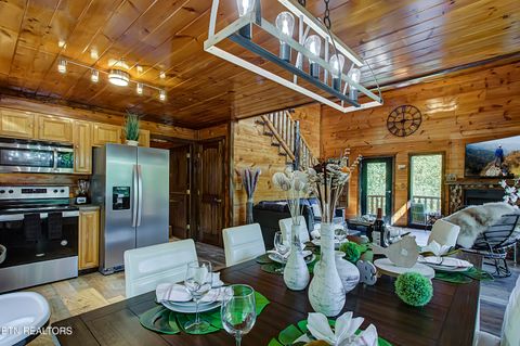 Tiny photo for 2184 Spence Mountain Loop, Sevierville, TN 37876 (MLS # 1321066)