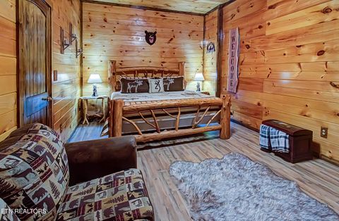 Tiny photo for 2184 Spence Mountain Loop, Sevierville, TN 37876 (MLS # 1321066)