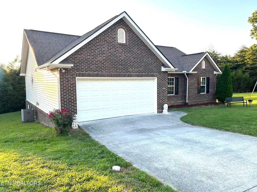Photo of 6443 Christian Springs Drive, Corryton, TN 37721 (MLS # 1263734)