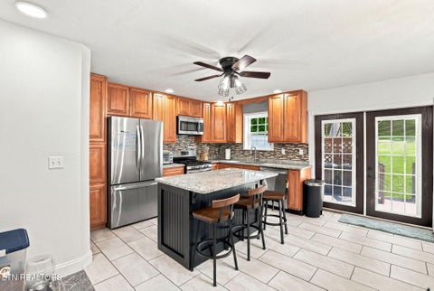 Tiny photo for 555 New Clear Branch Rd, Rocky Top, TN 37769 (MLS # 1348492)