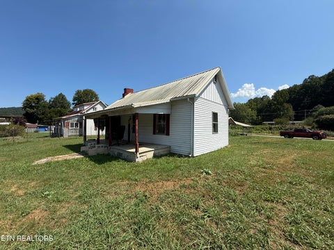 Tiny photo for 329 Willow Lane, Rocky Top, TN 37769 (MLS # 1357602)