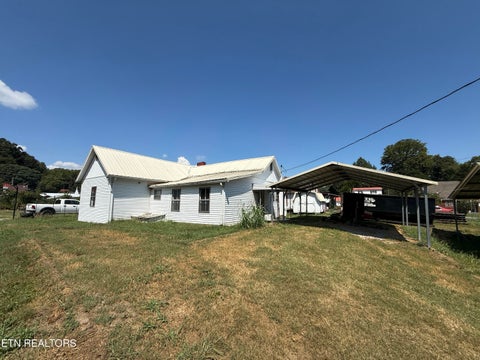 Tiny photo for 329 Willow Lane, Rocky Top, TN 37769 (MLS # 1357602)