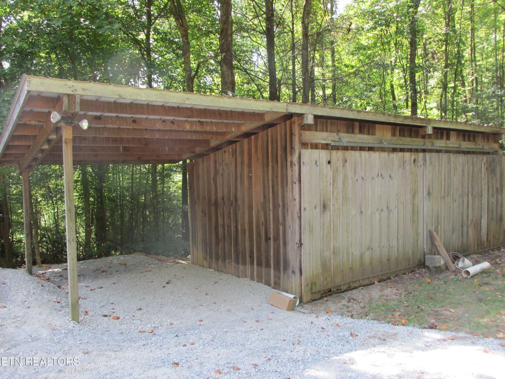 Photo of 713 E Millers Cove Rd, Walland, TN 37886 (MLS # 1276040)