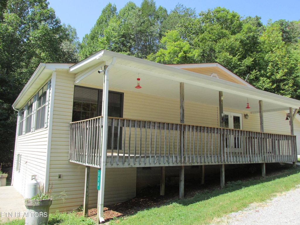 Photo of 713 E Millers Cove Rd, Walland, TN 37886 (MLS # 1276040)