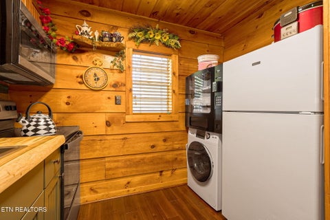 Tiny photo for 4428 Grindstone Ridge Rd, Pigeon Forge, TN 37863 (MLS # 1359976)