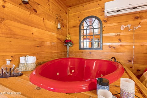 Tiny photo for 4428 Grindstone Ridge Rd, Pigeon Forge, TN 37863 (MLS # 1359976)