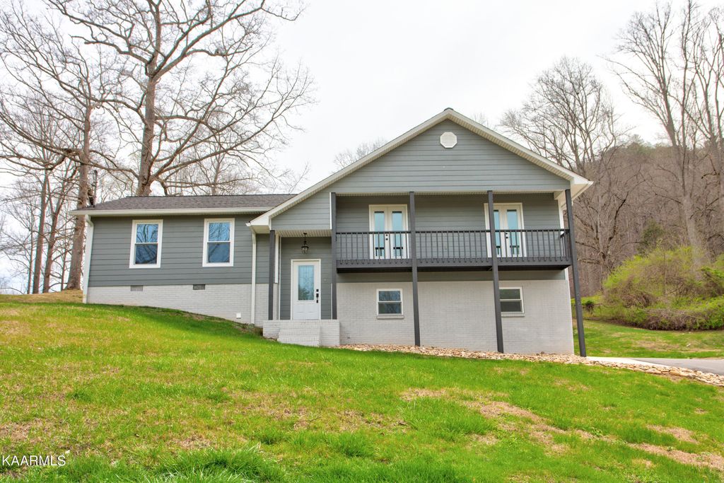 Photo of 246 Mountain Ave, Townsend, TN 37882 (MLS # 1219878)