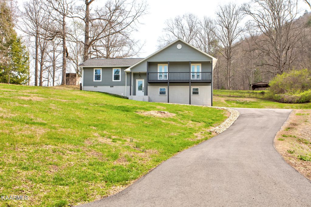 Photo of 246 Mountain Ave, Townsend, TN 37882 (MLS # 1219878)