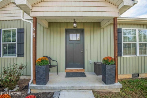 Tiny photo for 613 Glendale Ave, Clinton, TN 37716 (MLS # 1357332)