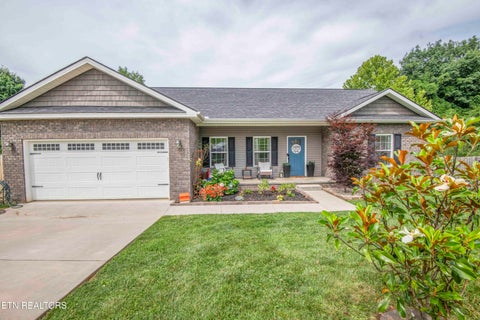 Photo of 2000 Country Brook Lane, Knoxville, TN 37921 (MLS # 1345939)